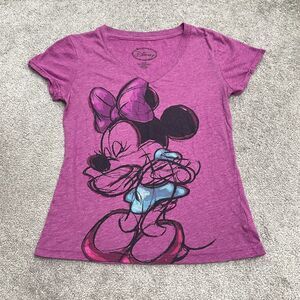Disney Minnie Mouse Graphic T-Shirt Womens Medium Pink V-Neck Short Sleeve Tee